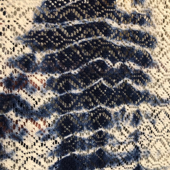 Navy and white snakeskin pattern boho style dress - Picture 5 of 5